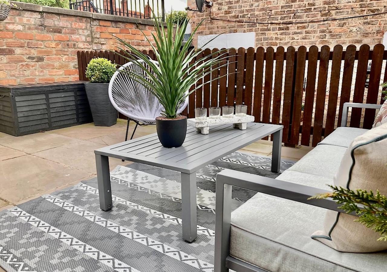 The Lodge Chester - Luxury Apartment For Two, With Free Parking! Hough Green Luaran gambar