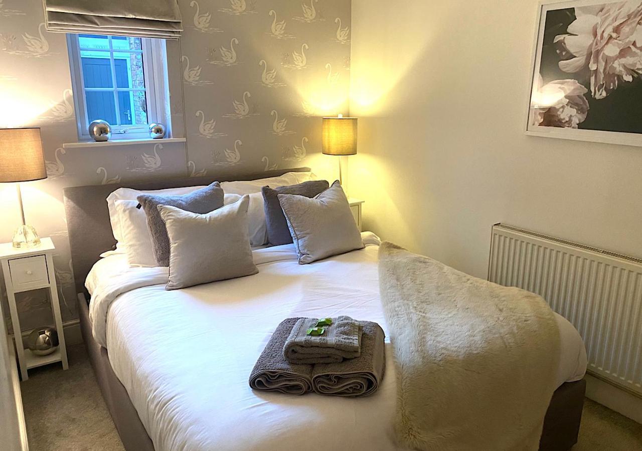 The Lodge Chester - Luxury Apartment For Two, With Free Parking! Hough Green Luaran gambar