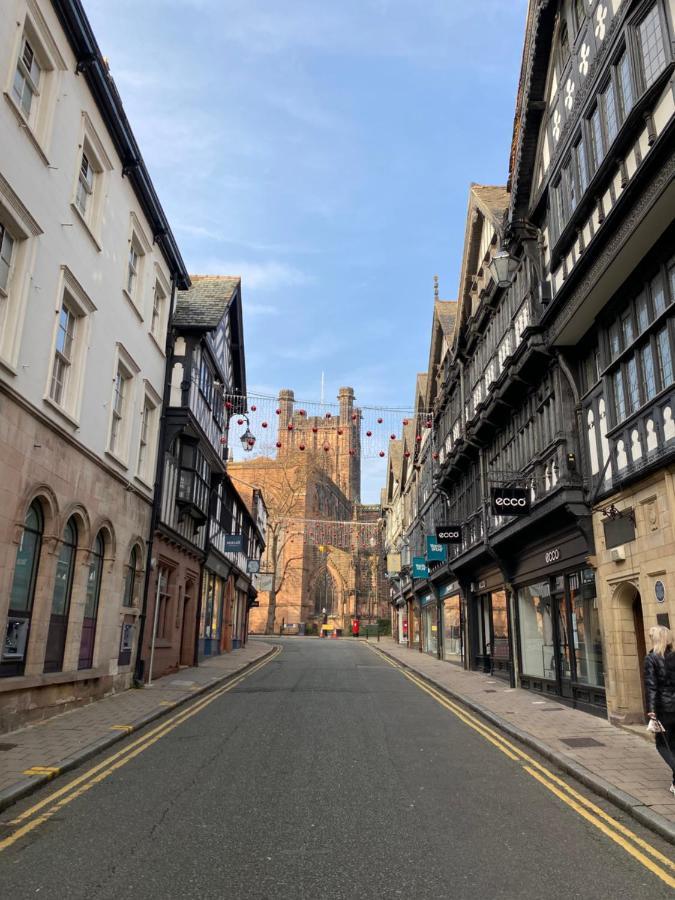The Lodge Chester - Luxury Apartment For Two, With Free Parking! Hough Green Luaran gambar